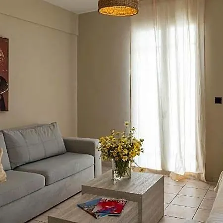 Euphoria In Center Of With Two Balconies 3*