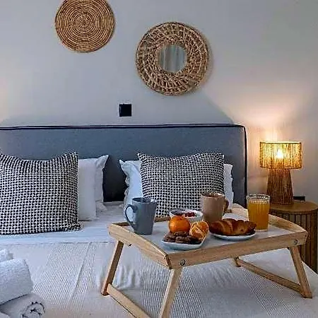 Euphoria In Center Of With Two Balconies Hotel 3*