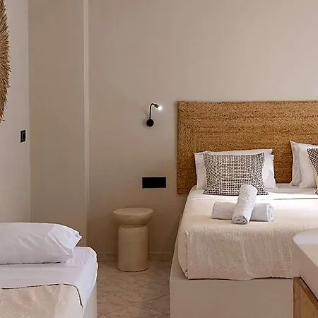 Euphoria In Center Of With Two Balconies 3* Tínos